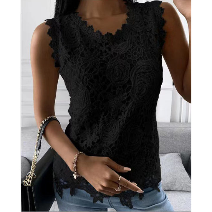 Naomi. Top