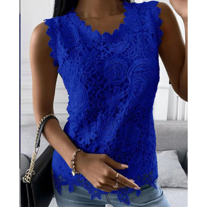 Naomi. Top