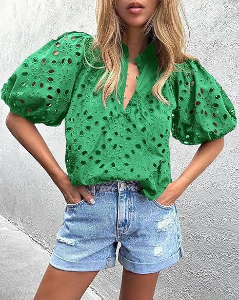 Ramona. Top